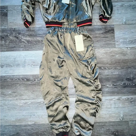 Hannah Banana Silk Jogger Set (8) NWT - Picture 9 of 10